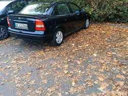 Blau Gebraucht 2004 Opel Astra Limousine | 1.950 € (Fairer Preis)