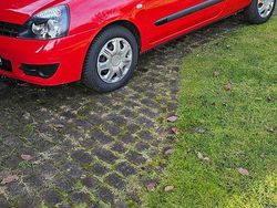 Rot Gebraucht 2009 Renault Clio II Campus Limousine | 2.000 € (Guter Preis)