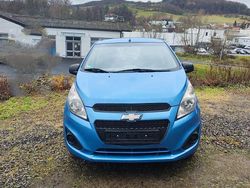Blau Gebraucht 2013 Chevrolet Spark Kleinwagen | 3.500 € (Fairer Preis)
