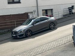 Grau Gebraucht 2013 Mercedes 250 AMG line Coupé | 18.999 € (Etwas zu teuer)