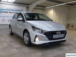 Silber Gebraucht 2022 Hyundai i20 Pure Limousine | 13.950 € (Fairer Preis)