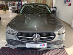 Grau Gebraucht 2022 Mercedes C200 Limousine | 28.490 € (Fairer Preis)