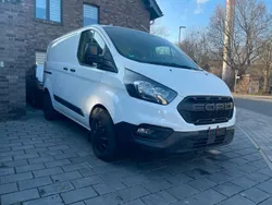 Weiß Gebraucht 2021 Ford Transit Custom Van / Kleinbus | 16.689 €