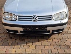 Silber Gebraucht 2002 VW Golf IV Kombi | 1.800 € (Etwas zu teuer)