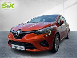 Valenciaorange metallic (orange) Gebraucht 2020 Renault Clio V Experience Kleinwagen | 11.980 € (Fairer Preis)