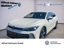 Weiß Gebraucht 2024 VW Passat Business Kombi | 34.406 € (Fairer Preis)