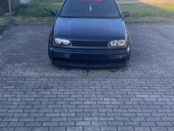 Schwarz Gebraucht 1996 VW Golf Cabriolet Cabrio | 3.300 € (Etwas zu teuer)
