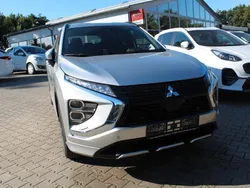 Silber Gebraucht 2022 Mitsubishi Eclipse Cross Top SUV | 30.990 € (Teuer)