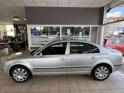 Silber Gebraucht 2005 Skoda Superb Elegance Limousine | 3.990 € (Superpreis)