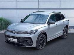 Oyster silver metallic Gebraucht 2024 VW Tiguan R-line SUV | 41.490 € (Teuer)