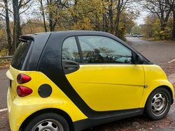 Gelb Gebraucht 2007 Smart ForTwo Coupé Coupé | 2.100 € (Fairer Preis)