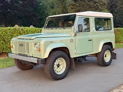 Grün Gebraucht 2004 Land Rover Defender Heritage SUV | 69.000 €
