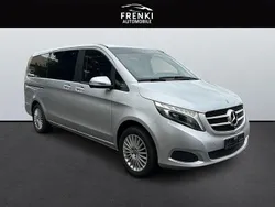Silber Gebraucht 2019 Mercedes V200 Van / Kleinbus | 39.999 €