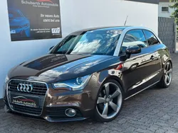 Braun Gebraucht 2011 Audi A1 Ambition Kleinwagen | 11.980 € (Etwas zu teuer)