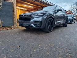 Grau Gebraucht 2020 VW Touareg R-line SUV | 37.999 € (Superpreis)