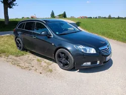 Schwarz Gebraucht 2011 Opel Insignia Eco Kombi | 5.000 € (Fairer Preis)