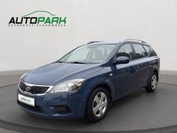 Blau Gebraucht 2013 Kia Ceed Sportswagon Edition 7 Kombi | 7.450 € (Guter Preis)