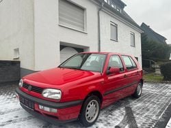 Rot Gebraucht 1994 VW Golf III Kleinwagen | 9.900 €