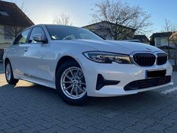 Weiß Gebraucht 2019 BMW 320 Limousine | 22.999 € (Superpreis)