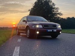 Rot Gebraucht 1999 Audi A4 Limousine | 1.200 € (Guter Preis)