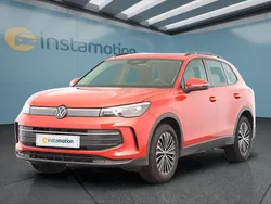 Rot Gebraucht 2024 VW Tiguan SUV | 33.849 € (Guter Preis)