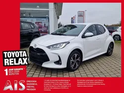 Schneeweiß Gebraucht 2024 Toyota Yaris Hybrid Comfort Kleinwagen | 21.450 € (Fairer Preis)