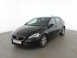Schwarz Gebraucht 2018 Volvo V40 Momentum Kombi | 16.620 € (Teuer)