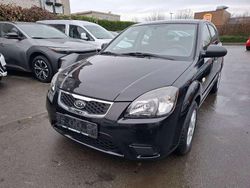 Schwarz Gebraucht 2010 Kia Rio Attract Kleinwagen | 2.999 € (Etwas zu teuer)