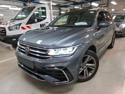 Grau Gebraucht 2022 VW Tiguan R-line SUV | 25.585 €