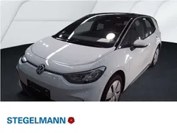 Gletscherweiß metallic Gebraucht 2024 VW ID.3 Pro Kleinwagen | 33.190 € (Teuer)