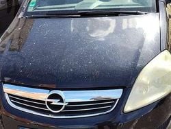 Schwarz Gebraucht 2009 Opel Zafira Edition Kombi | 700 € (Superpreis)