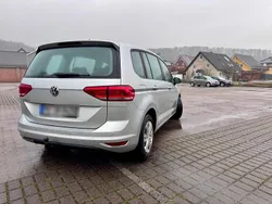 Silber Gebraucht 2018 VW Touran Van / Kleinbus | 16.200 € (Guter Preis)