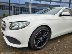 Weiß Gebraucht 2018 Mercedes E200 Kombi | 9.500 €