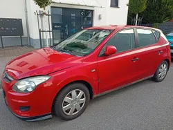 Rot Gebraucht 2009 Hyundai i30 Comfort Limousine | 799 € (Superpreis)