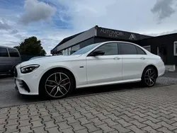 Weiß Gebraucht 2020 Mercedes E300 AMG line Limousine | 34.999 € (Fairer Preis)
