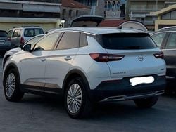 Weiß Gebraucht 2018 Opel Grandland X Dynamic SUV | 8.900 € (Guter Preis)