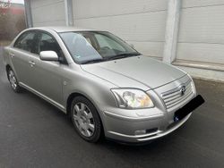 Silber Gebraucht 2003 Toyota Avensis Limousine | 2.900 €