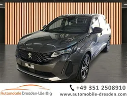 Grau grau artense (metallic) Gebraucht 2024 Peugeot 5008 GT Van / Kleinbus | 27.980 € (Superpreis)