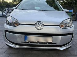 Grau Gebraucht 2025 VW up! Kleinwagen | 3.900 €
