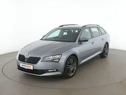 Grau Gebraucht 2018 Skoda Superb Active Kombi | 14.780 €