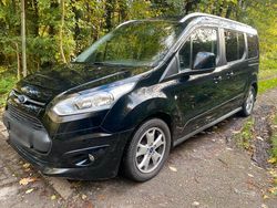 Schwarz Gebraucht 2016 Ford Tourneo Connect Titanium Van / Kleinbus | 9.950 € (Guter Preis)