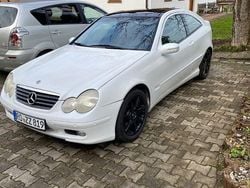 Weiß Gebraucht 2001 Mercedes CL230 Coupé | 5.950 €