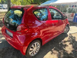Rot Gebraucht 2007 Toyota Aygo Kleinwagen | 1.200 €