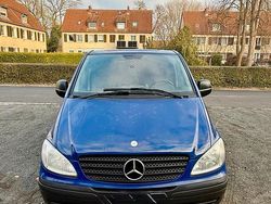 Blau Gebraucht 2007 Mercedes Vito Van / Kleinbus | 6.999 €