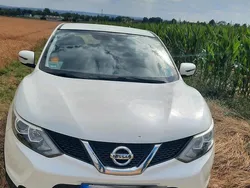 Weiß Gebraucht 2015 Nissan Qashqai SUV | 8.500 € (Fairer Preis)