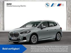 Grau Gebraucht 2022 BMW 230e Active Tourer M Sport Van / Kleinbus | 35.700 € (Etwas zu teuer)