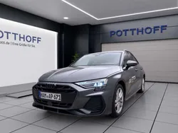 Grau Gebraucht 2025 Audi A3 Sportback S-Line Limousine | 40.750 € (Fairer Preis)
