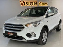 Weiß Gebraucht 2017 Ford Kuga Trend SUV | 11.290 € (Superpreis)