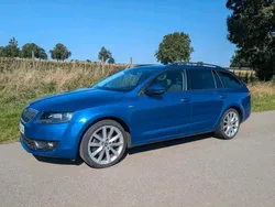 Blau Gebraucht 2016 Skoda Octavia Joy Kombi | 10.499 € (Guter Preis)