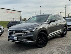 Quarzitgrau Gebraucht 2018 VW Touareg SUV | 32.950 € (Fairer Preis)